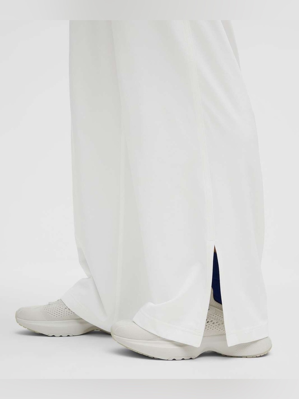 Lululemon Court Rival Wide Leg Track Pant Regular White size 10 - Picture 3 of 16